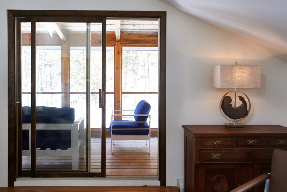 STRATTON SKI HOUSE BUILT FOR FUN, HOT TUB, SAUNA, MAN CAVE, MORE Jamaica Vrbo