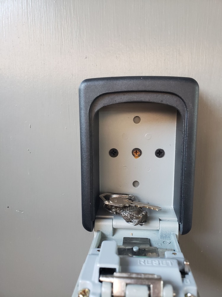 Beautiful studio. ...