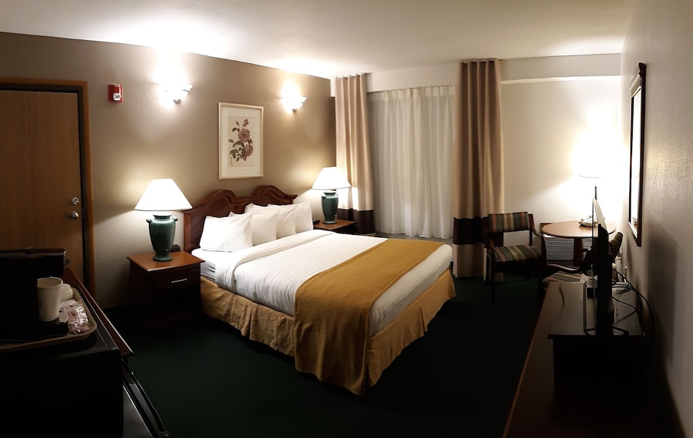 Pleasant Moose Lodge, Newberry Room Prices & Reviews Travelocity
