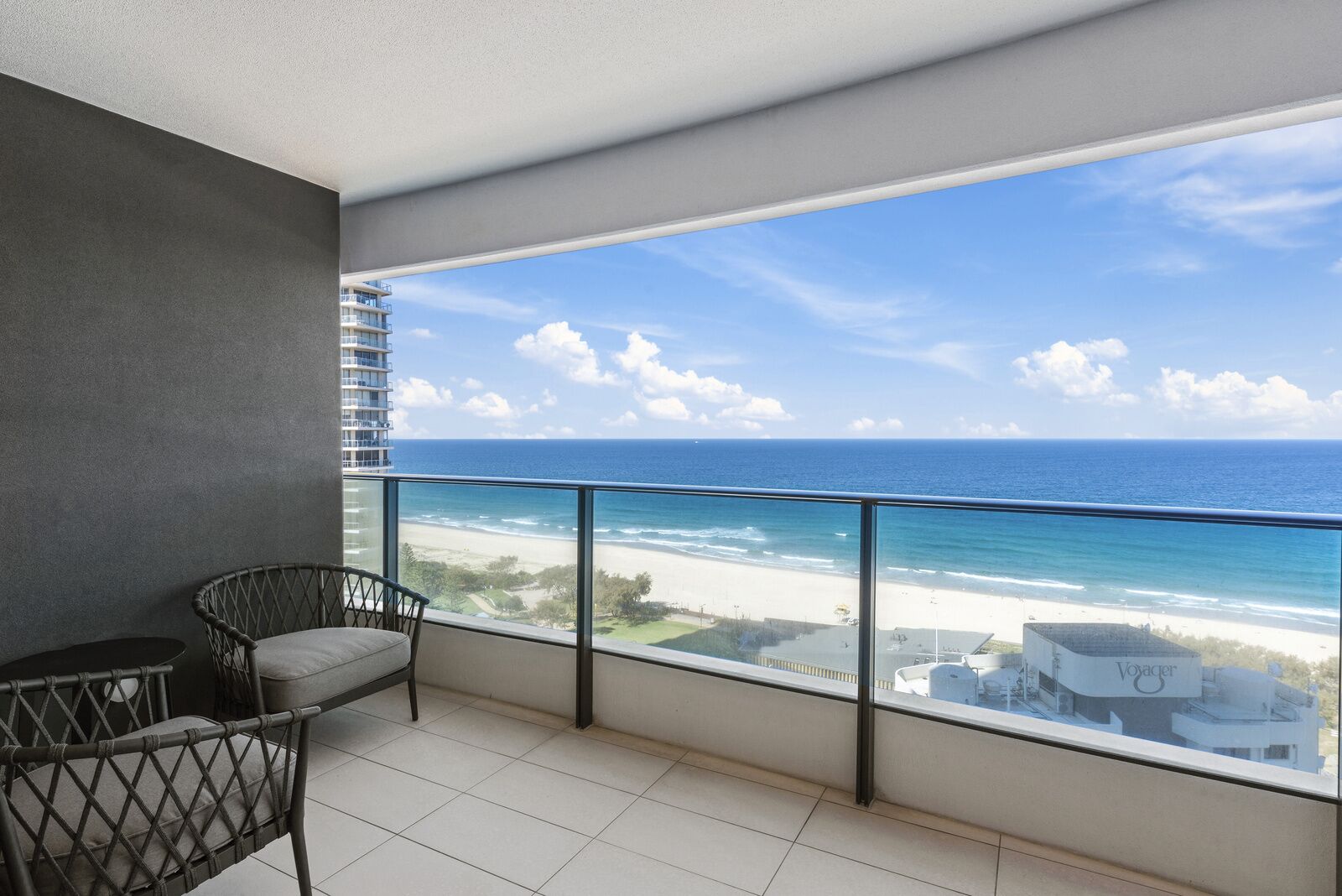 Newly Furnished 4 Bedroom Apartment - Oracle Tower 1