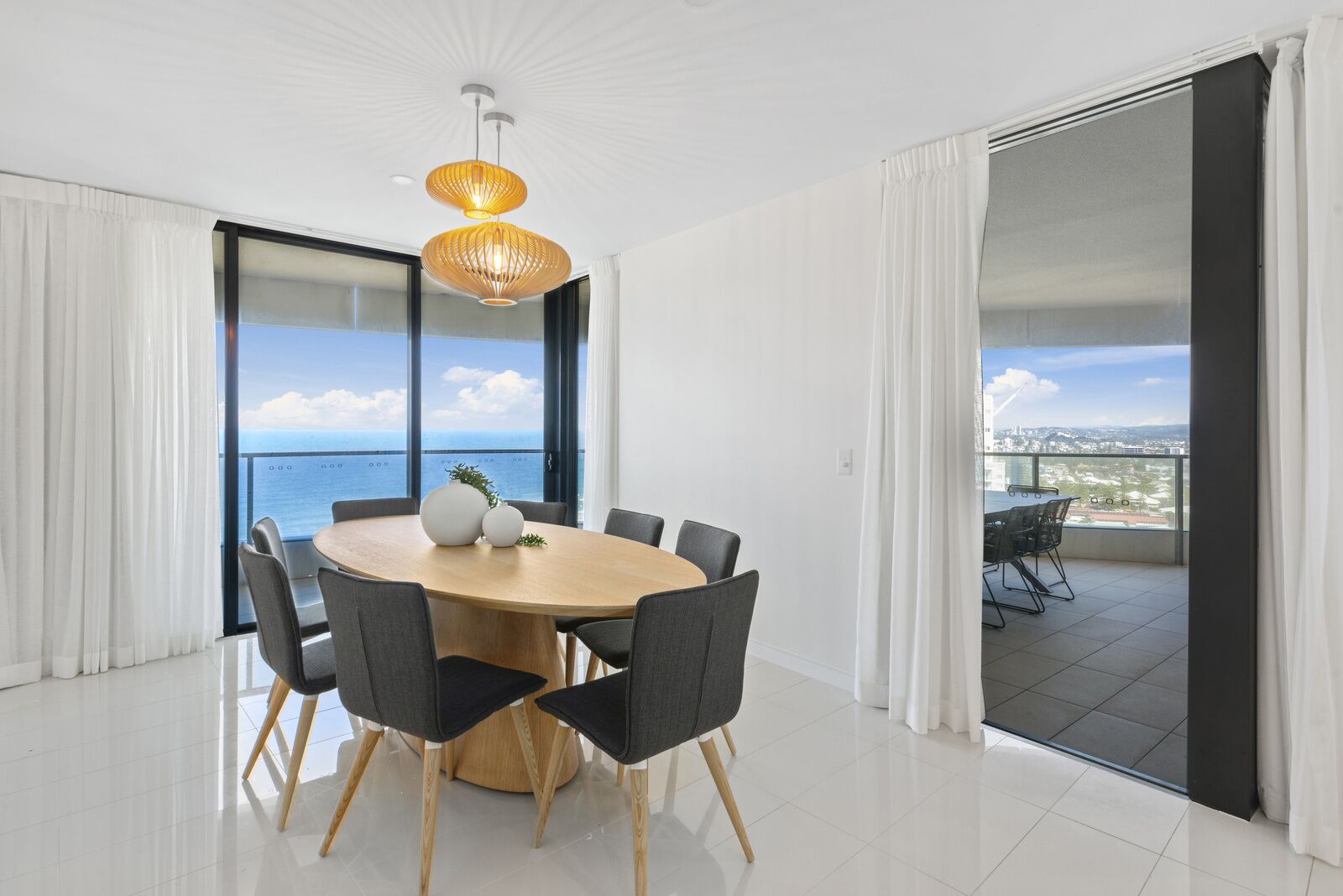 Newly Furnished 4 Bedroom Apartment - Oracle Tower 1