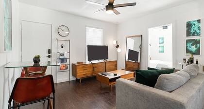 Abode Houston - Montrose Downtown
