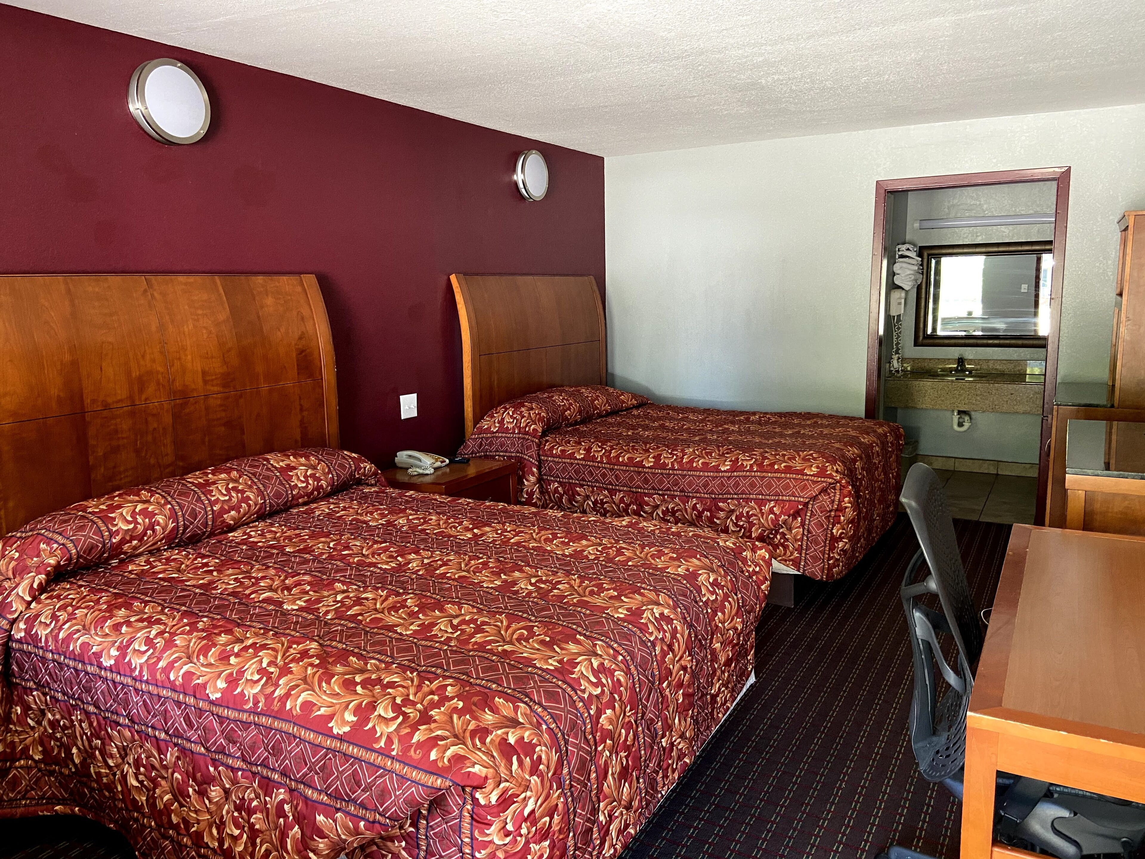Embers Inn in Winnsboro, United States