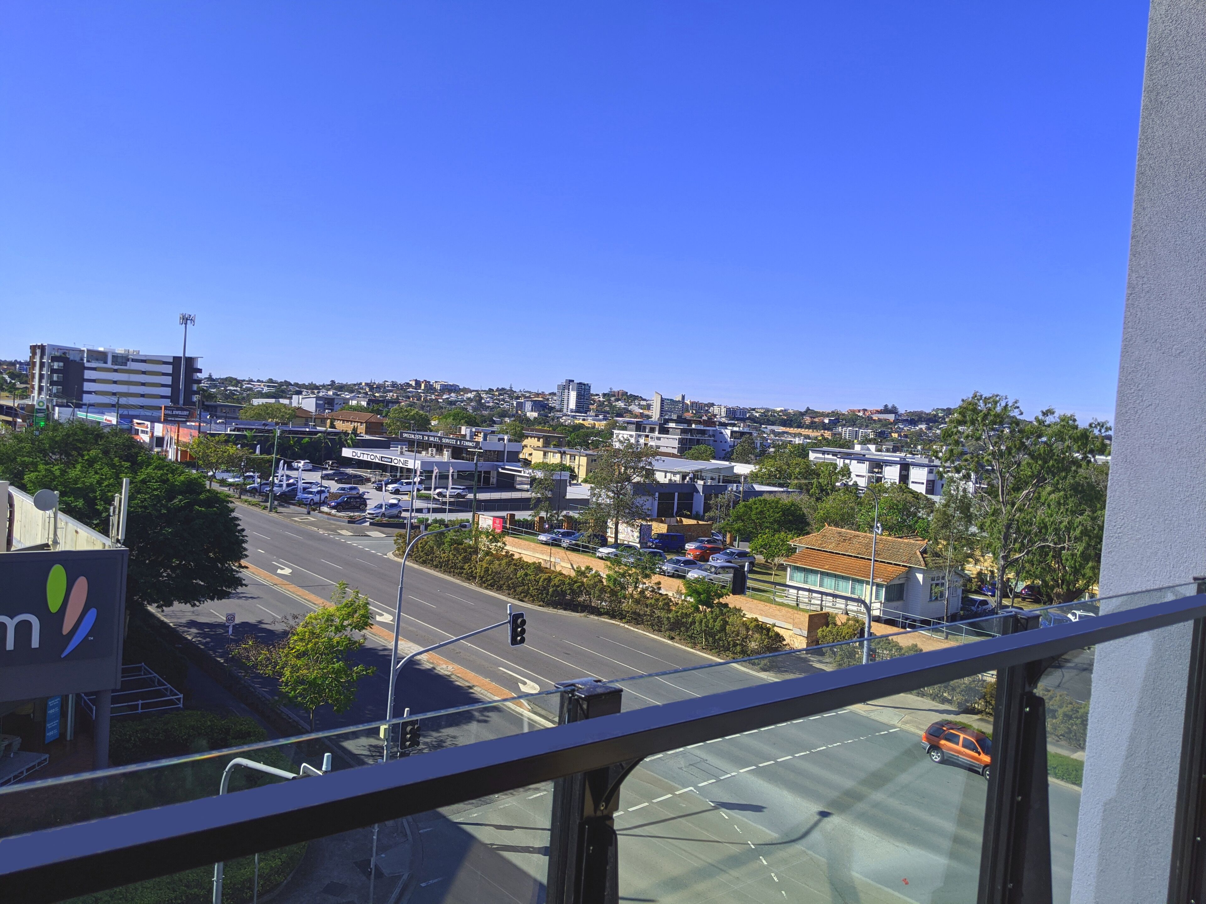 Stylish 2bedroom top Level Apartment