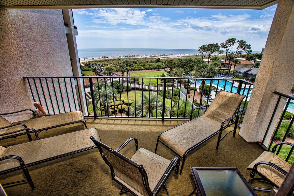 312 Sea Cloisters Oceanfront Private Complex Pool Free Bike Beach Credit In Hilton Head Hotel Rates Reviews On Orbitz