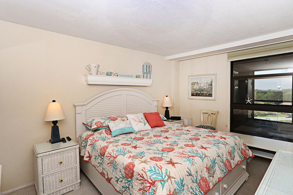 Sea Colony 7thfloor oceanview condo with elevator & gym, Bethany Beach Room Prices & Reviews