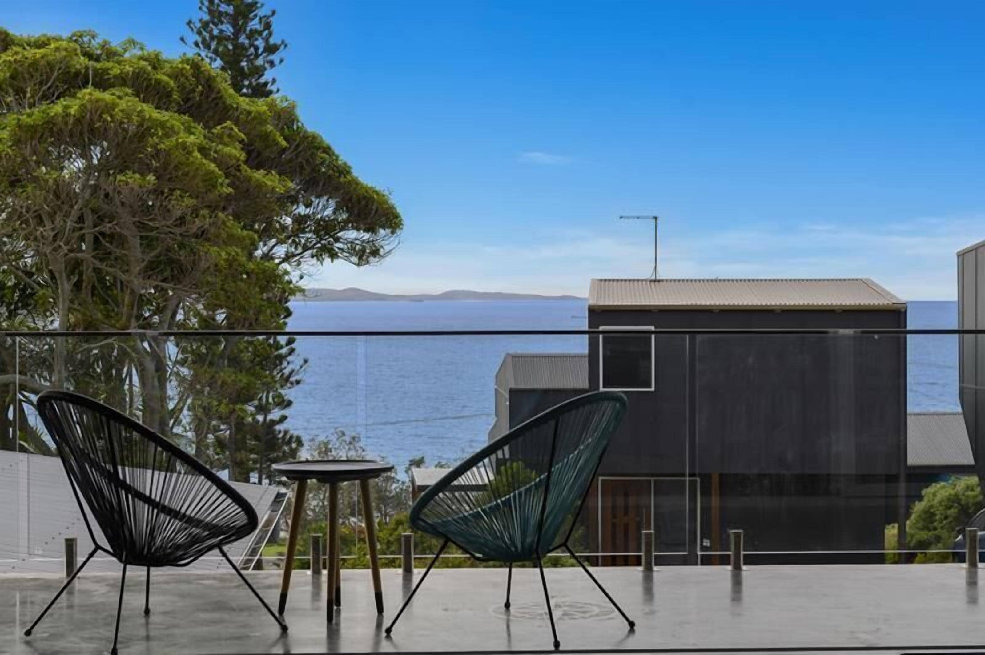 Due North Beach House With Spectacular Views