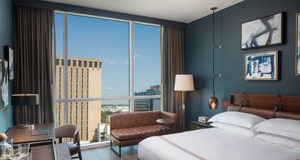Thompson San Antonio – Riverwalk