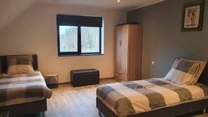 5 chambres, accès Internet, draps fournis