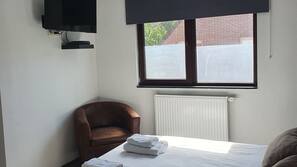 5 chambres, accès Internet, draps fournis