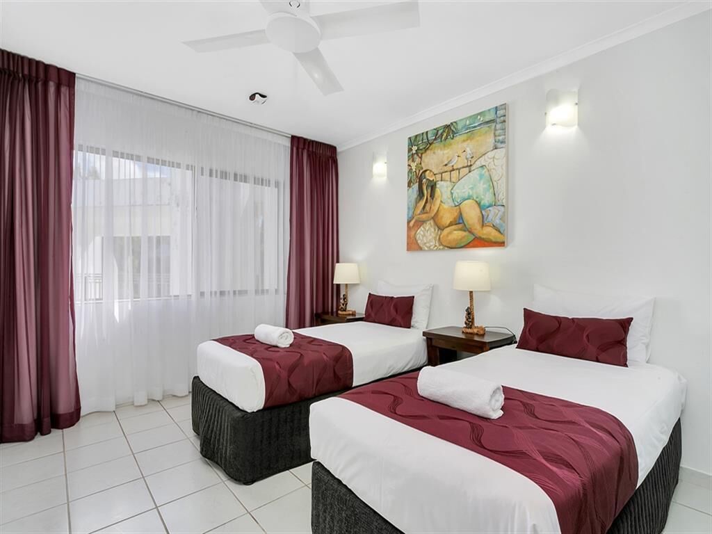 Superior Seaview 2 Bedroom With Return Airport Transfers