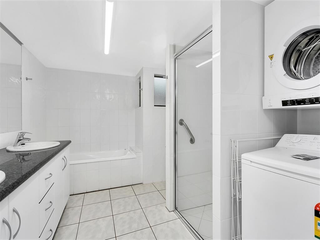 Superior Seaview 2 Bedroom With Return Airport Transfers