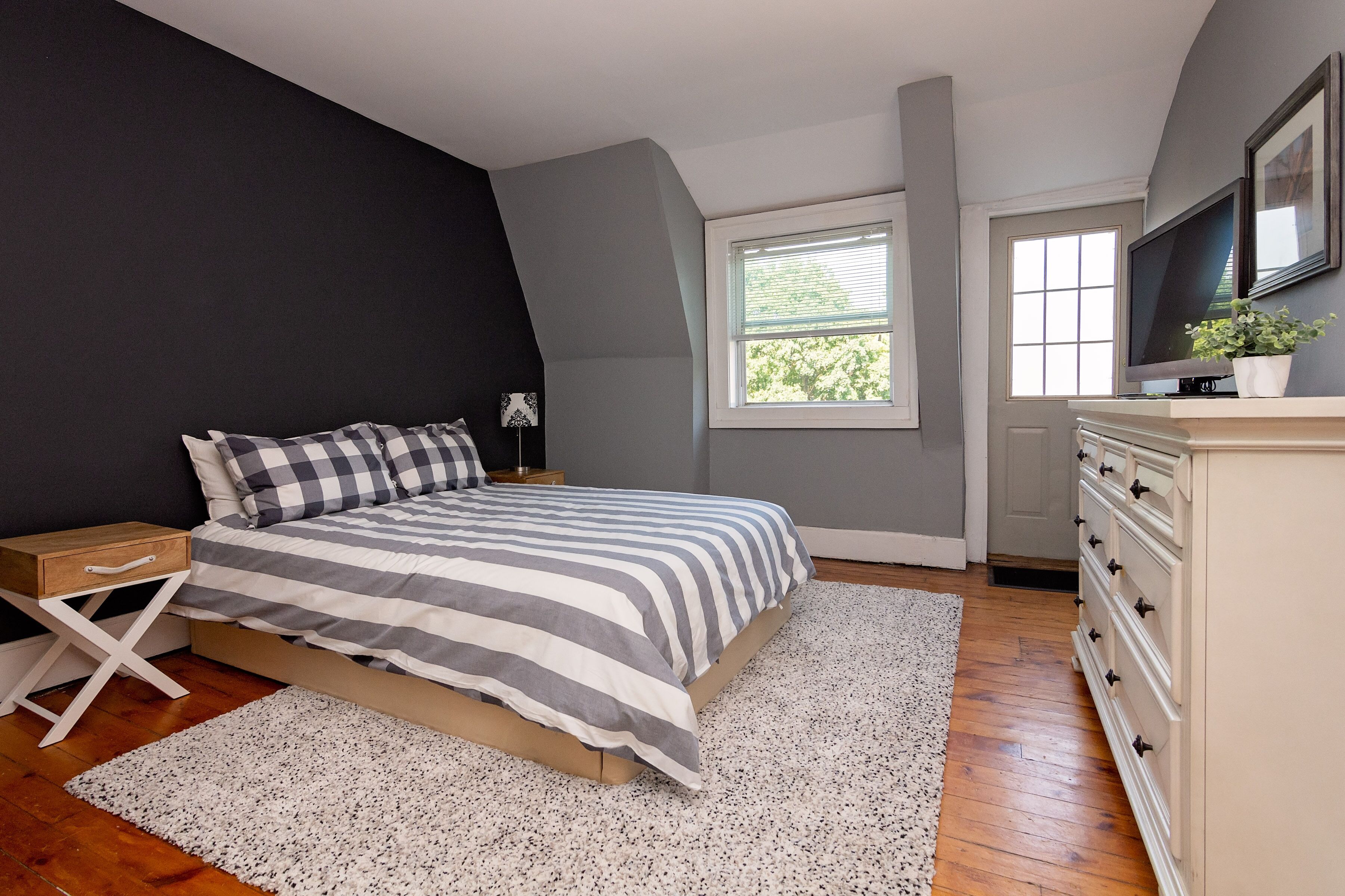 Spacious Victorian Tower Apartment in Hartford, United States