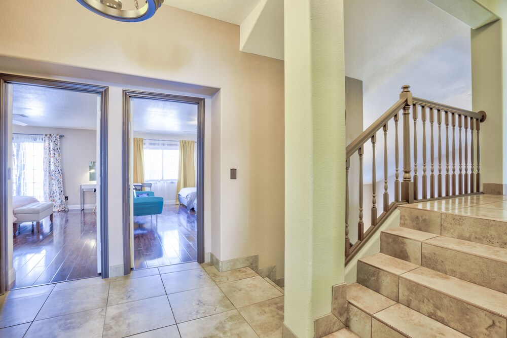 Extraordinary Private Pool/Spa Villa w/man cave