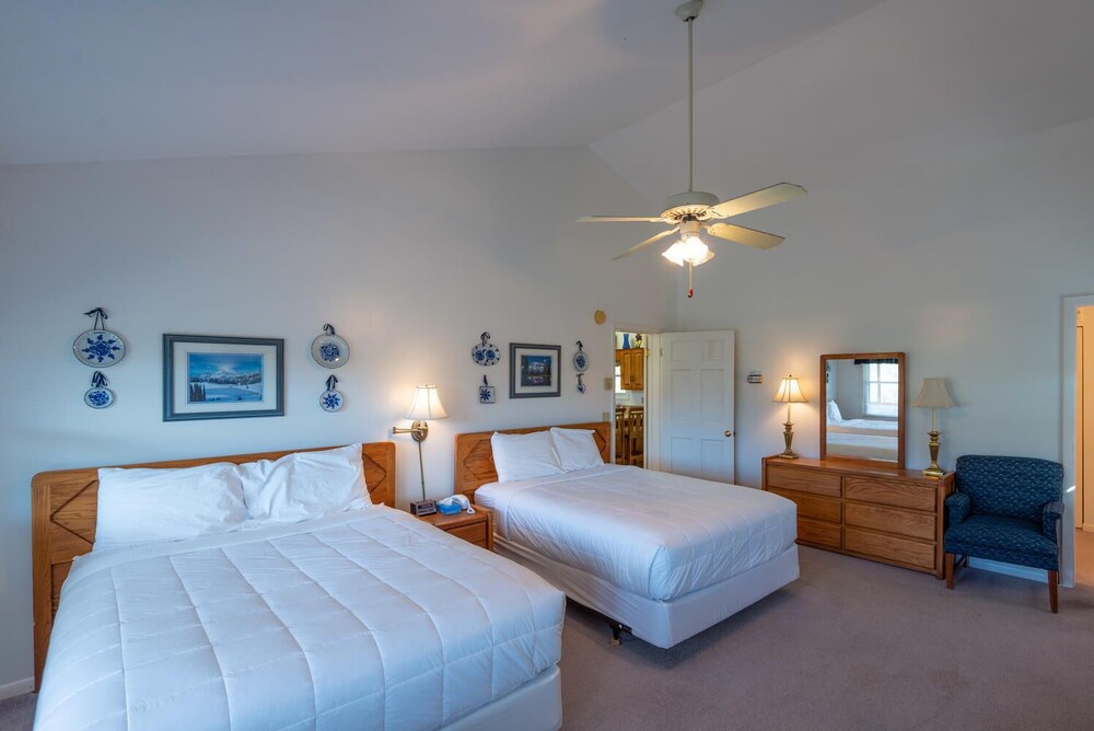 Springdale Bluebird Villa Lodging Haywood County Vrbo