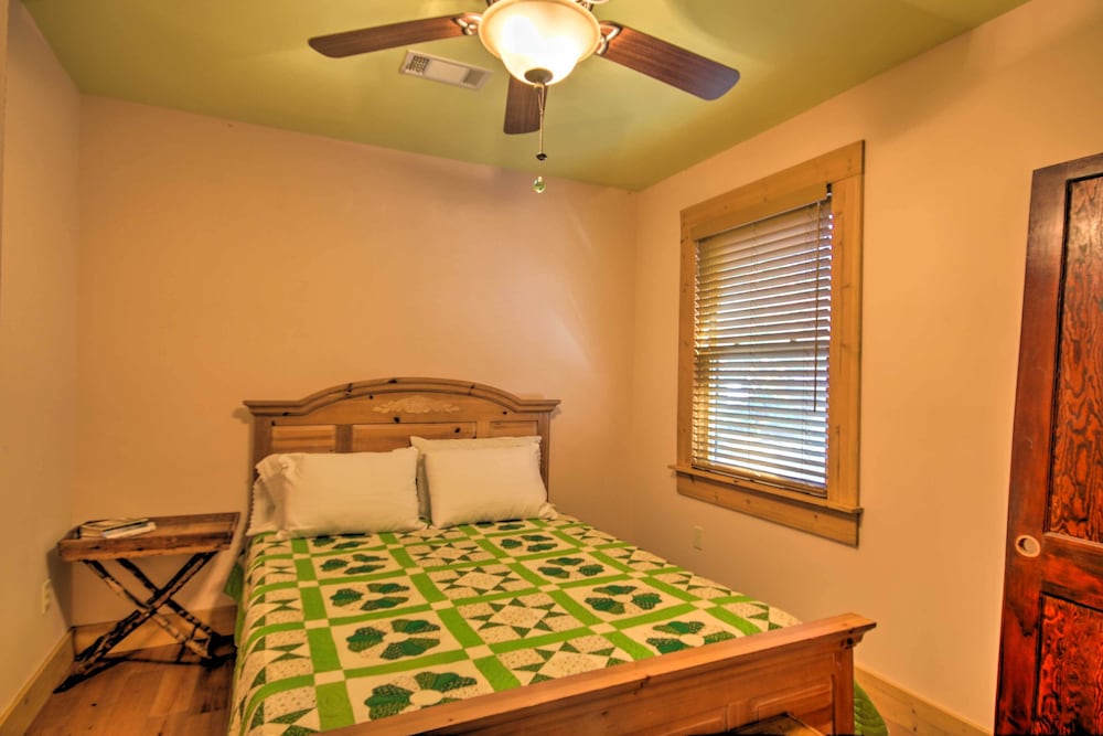 Peaceful Tignall Cabin on Strom Thurmond Lake! Lincoln County Vrbo