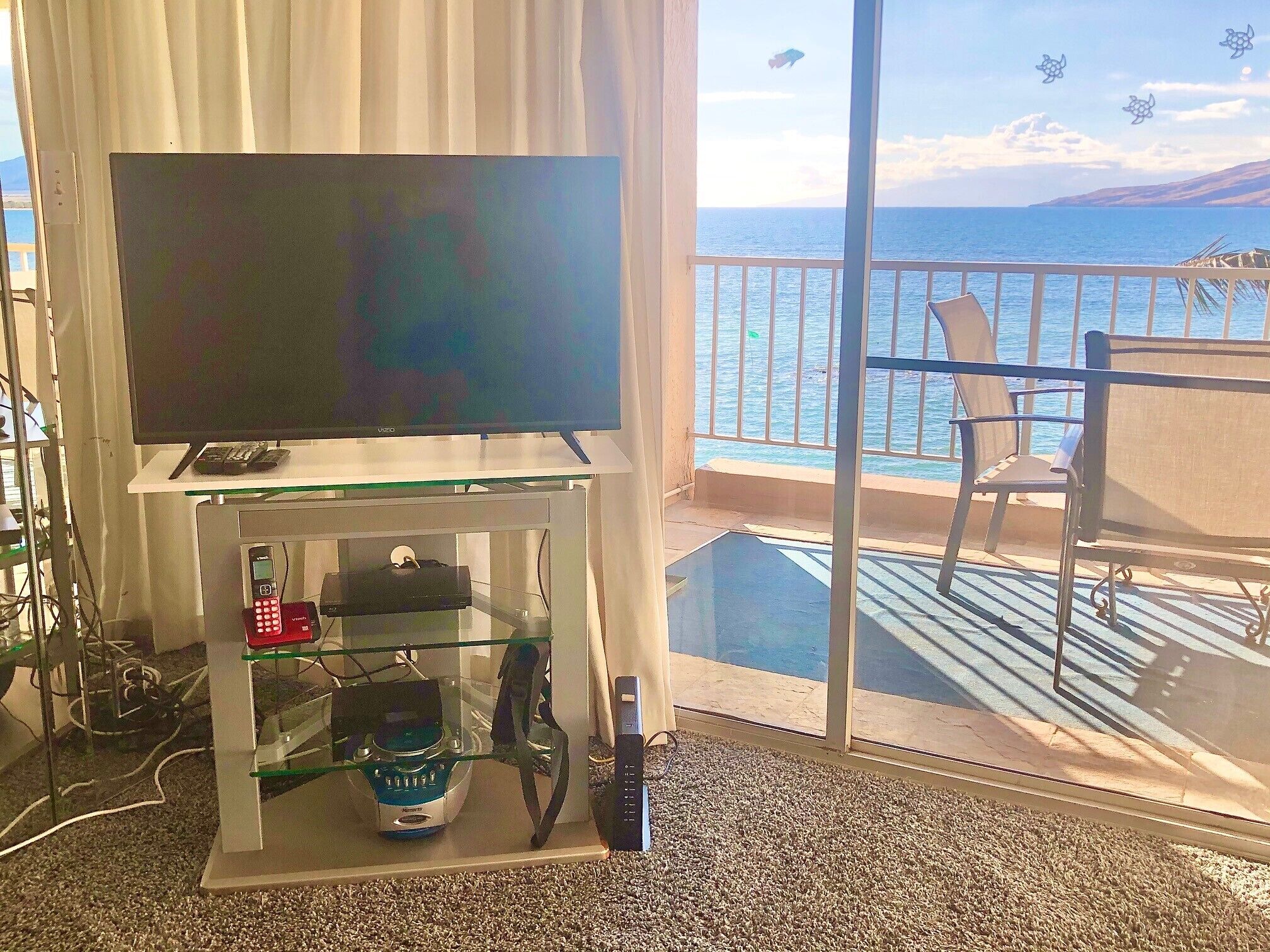 *Oceanfront* Menehune Shores 411 in Kihei, United States