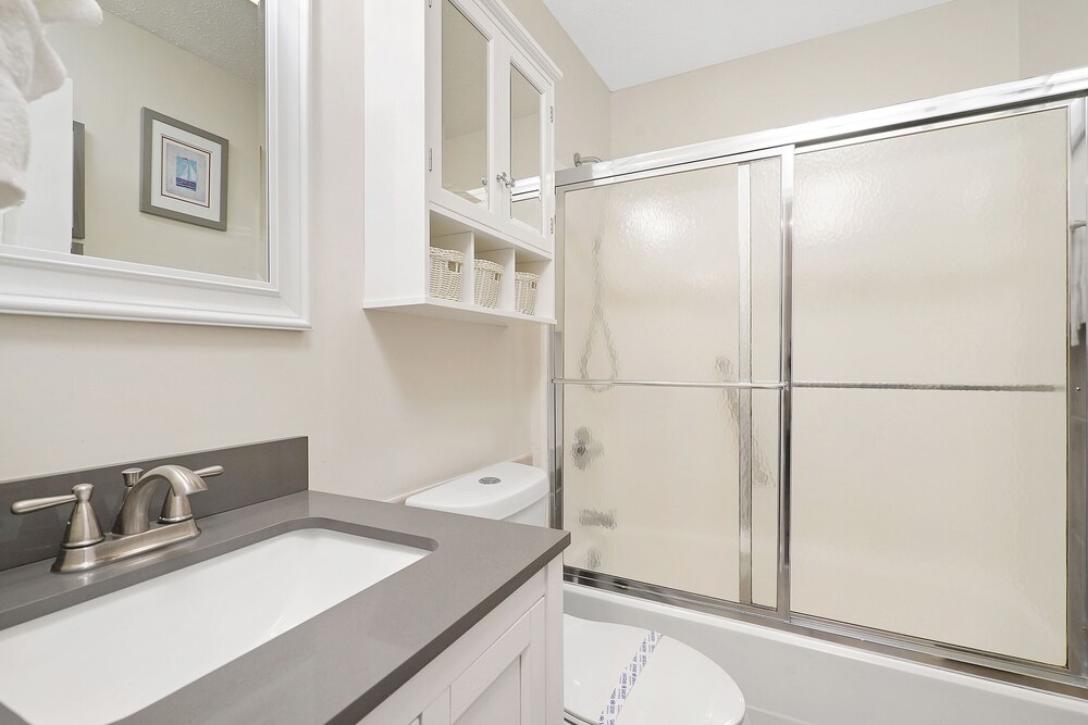 **ALL-INCLUSIVE RATES** Oceanfront Two Bedrooms