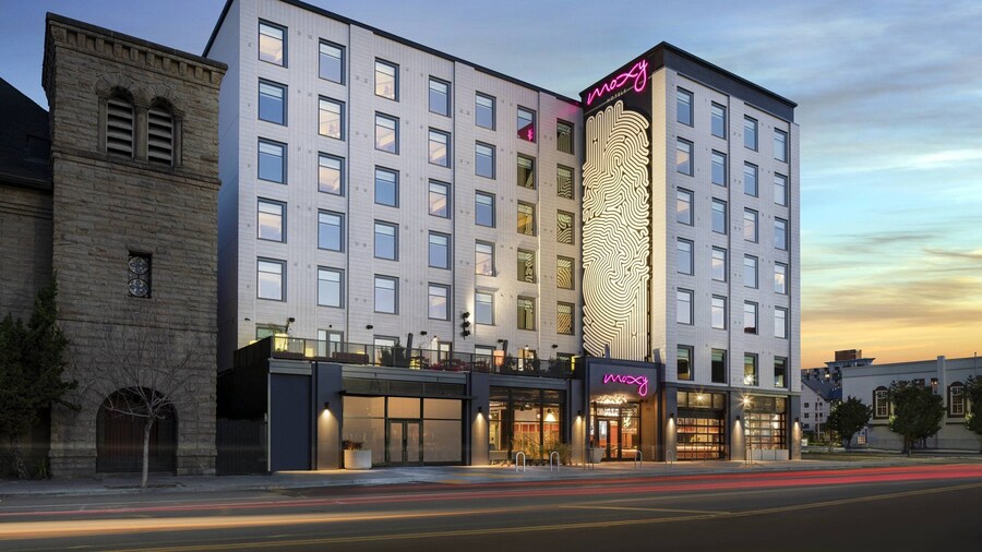 Moxy Oakland Downtown