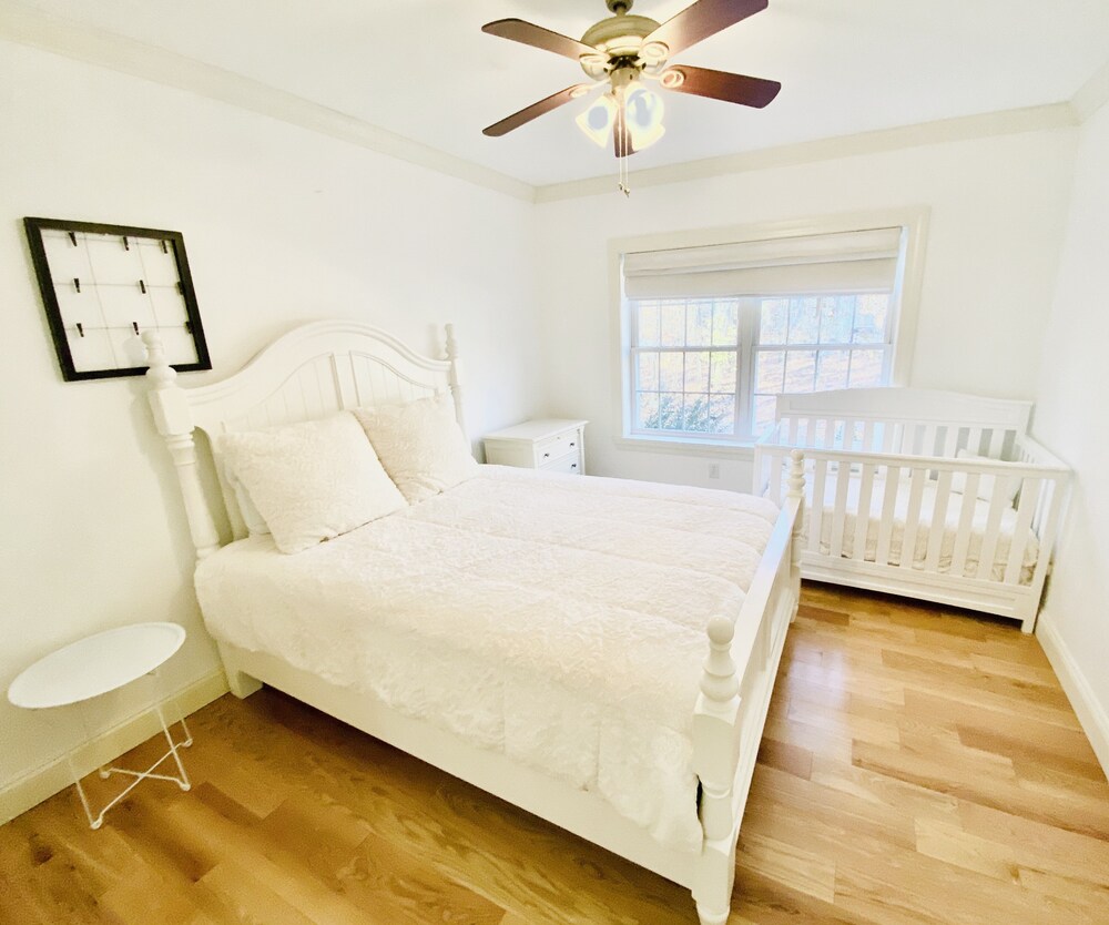 Enchanting Modern Farmhouse by the Lake Ferndale Vrbo