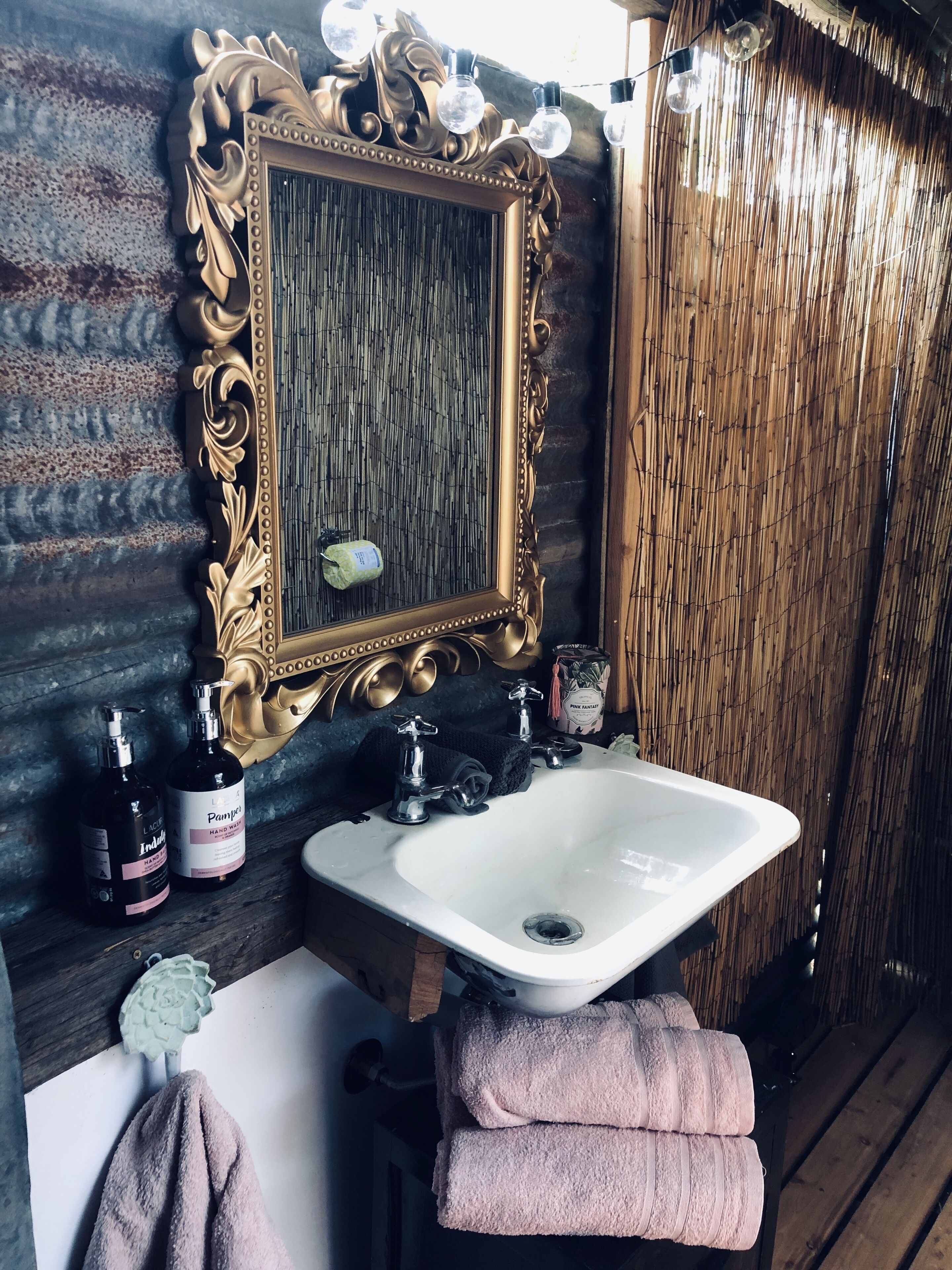 Organic Boheme: Rustic Boho Unique