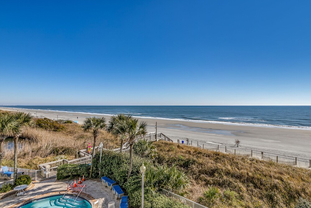 3rd Floor Oceanfront Corner Unit - Recently Updated