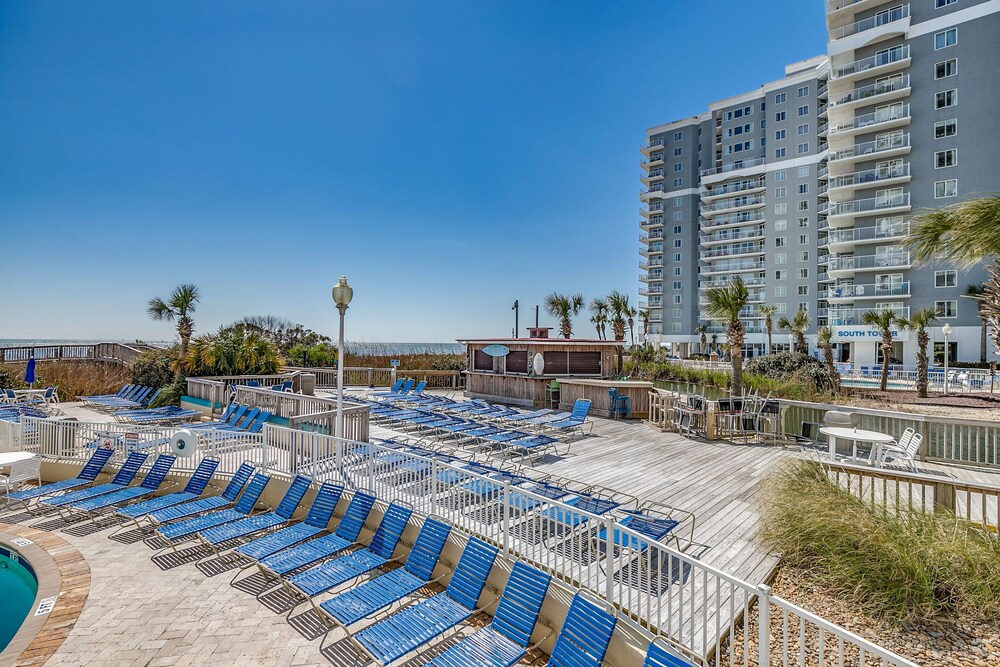 3rd Floor Oceanfront Corner Unit - Recently Updated