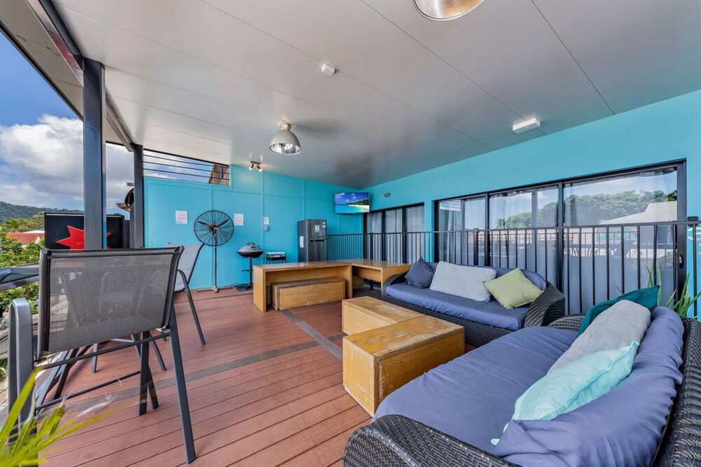 centrail studio unit AU164 Deals & Reviews (Airlie Beach, AUS) Wotif