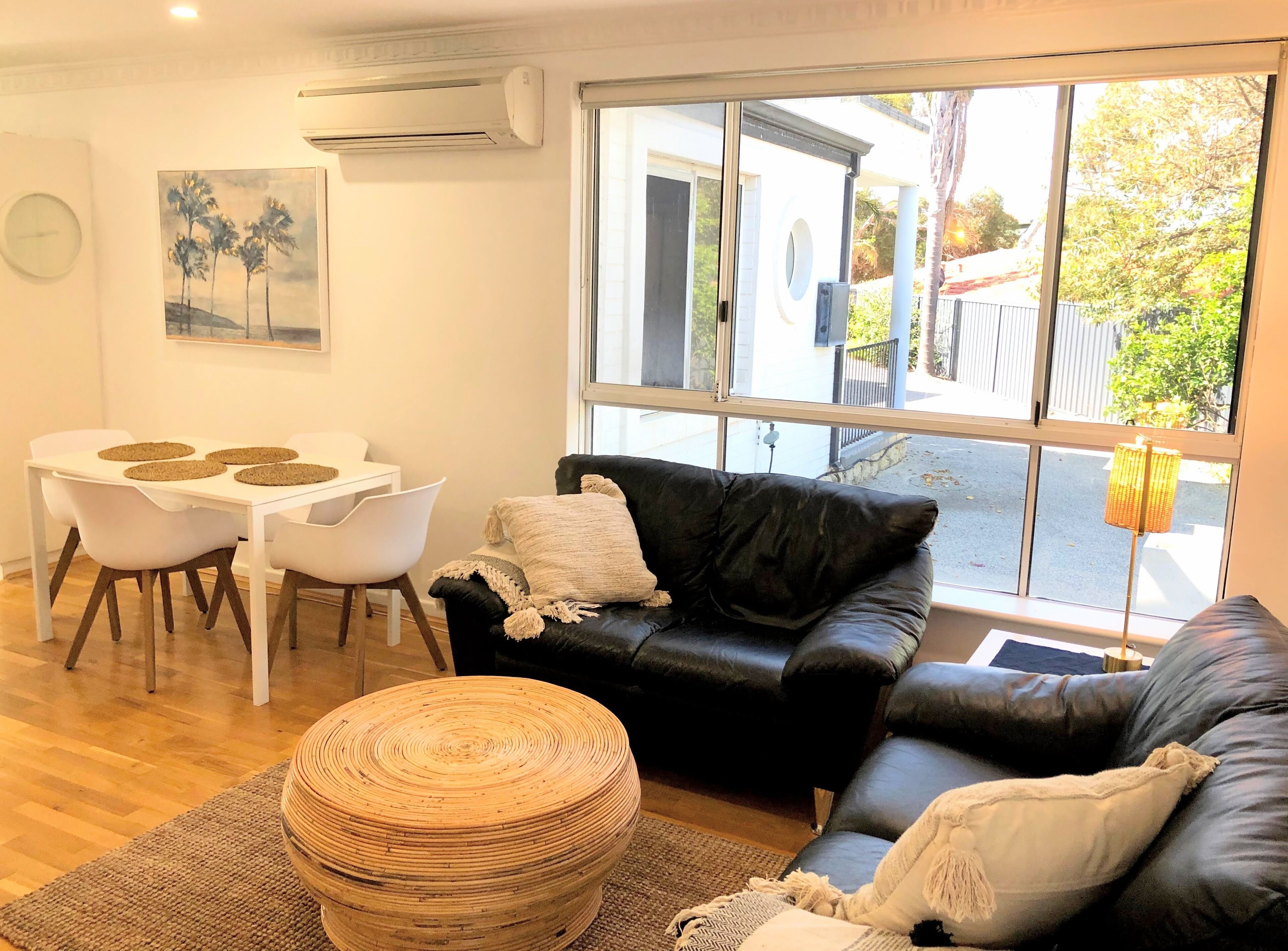 OCEANS 5 Holiday or Business Apartment