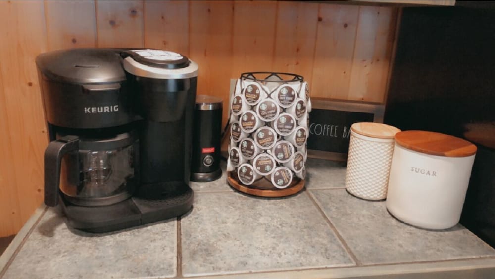 Remote Rustic Cabin with amazing mountain views