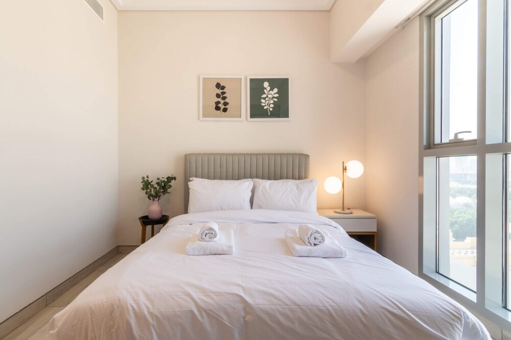 Guestready Sanitized Apartment Great Building Study Room 6222 In Dubai Hotel Rates Reviews On Orbitz Guestready Sanitized Apartment Great Building Study Room 6222 In Dubai Hotel Rates Reviews On Orbitz