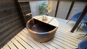 室外水療浴池