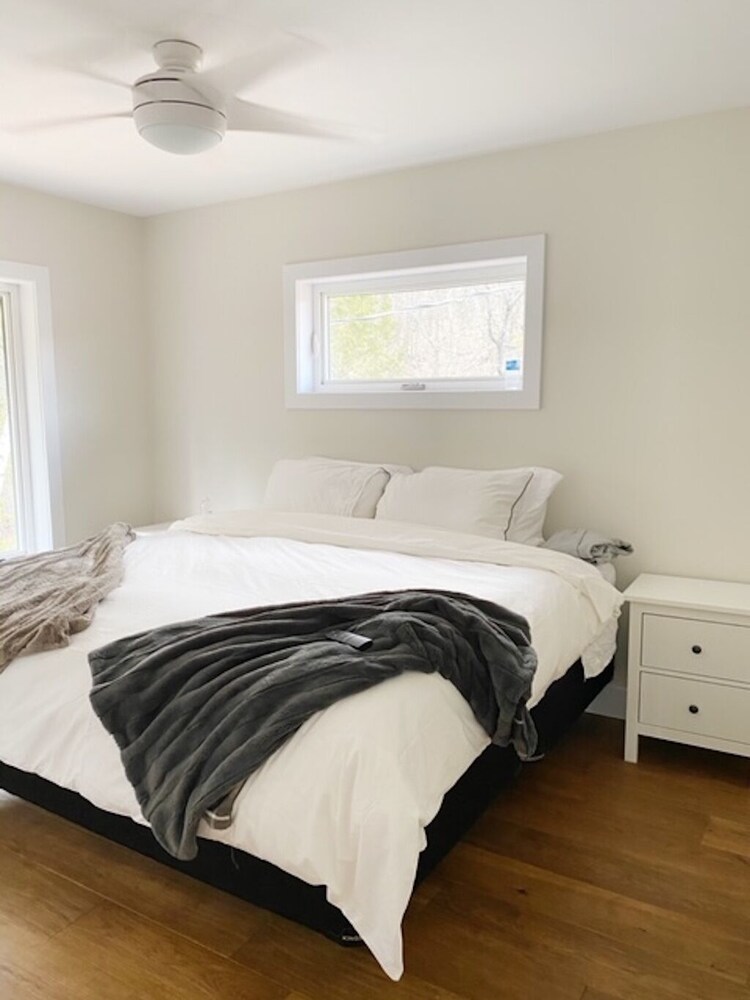 Brand new cottage on 3Mile Lake in the heart of Muskoka Utterson Vrbo