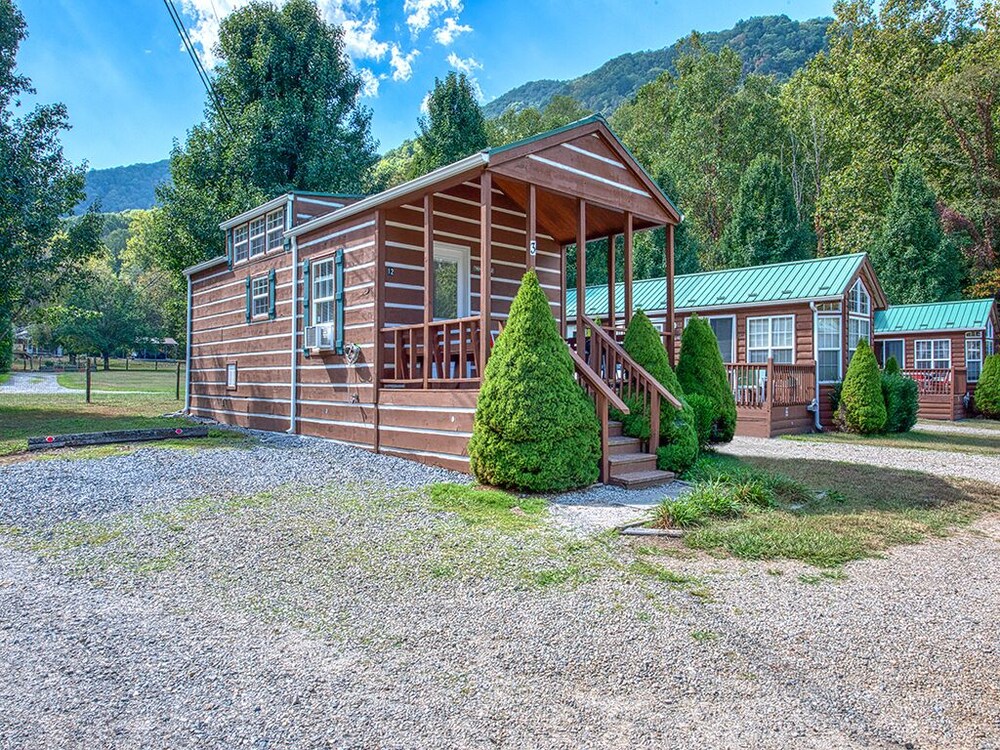 Bat Cave, Tiny Log Cabin (#11) - Once thru the fence, 3rd Cabin on left