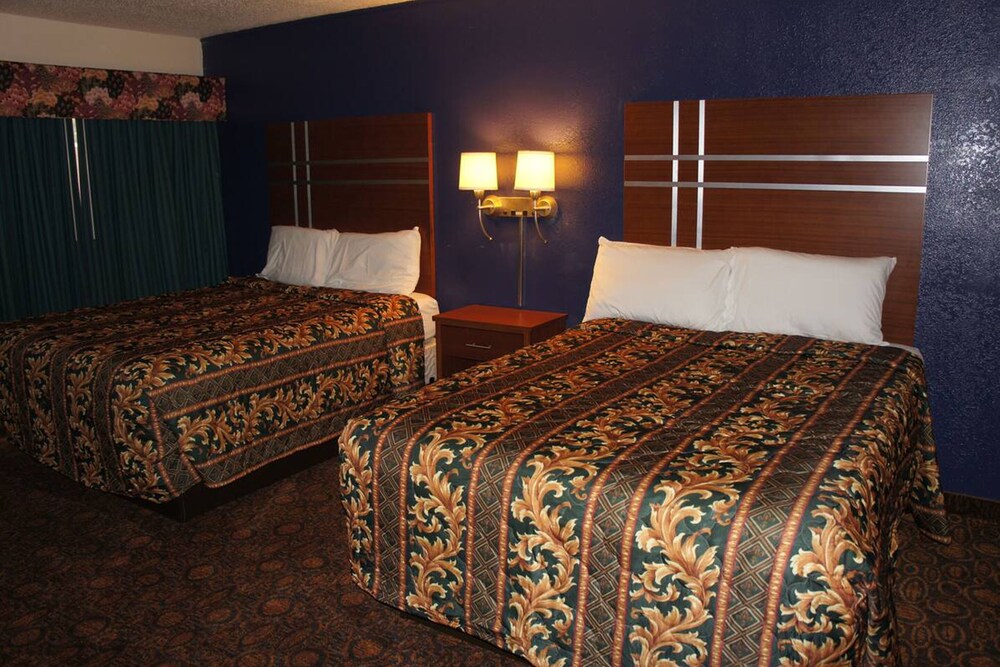 Coratel Inn & Suites Waite Park - Comfort 2 Queen Bed Non-Smoking