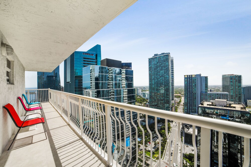 Ocean & City view Converted 3BR in Downtown Miami