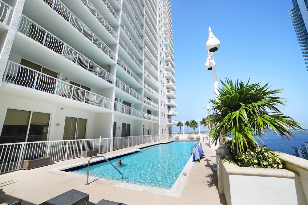 Ocean & City view Converted 3BR in Downtown Miami