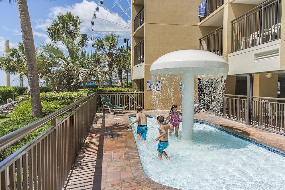 Holiday Inn –“At the Pavilion" Access to ALL AMENITIES!