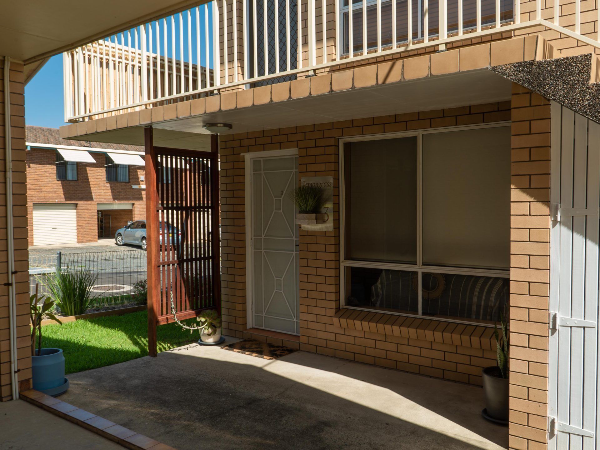 Renovated Villa With Privacy & Convenience Alike!