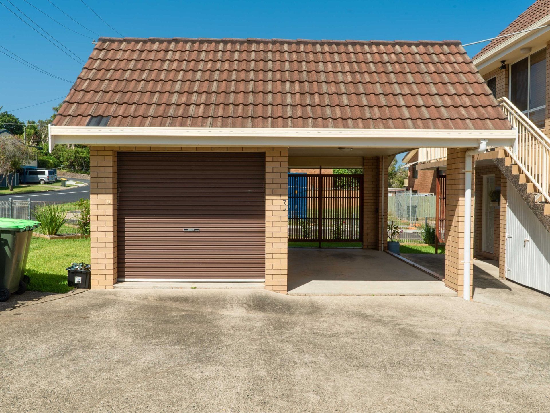 Renovated Villa With Privacy & Convenience Alike!