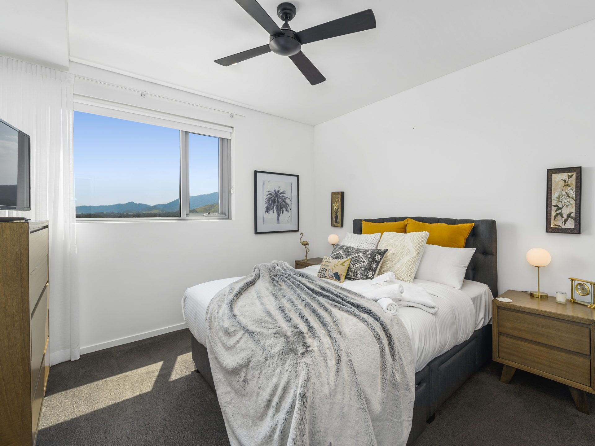 Sub Penthouse With Ocean, Island and Harbour Views of Coffs Harbour