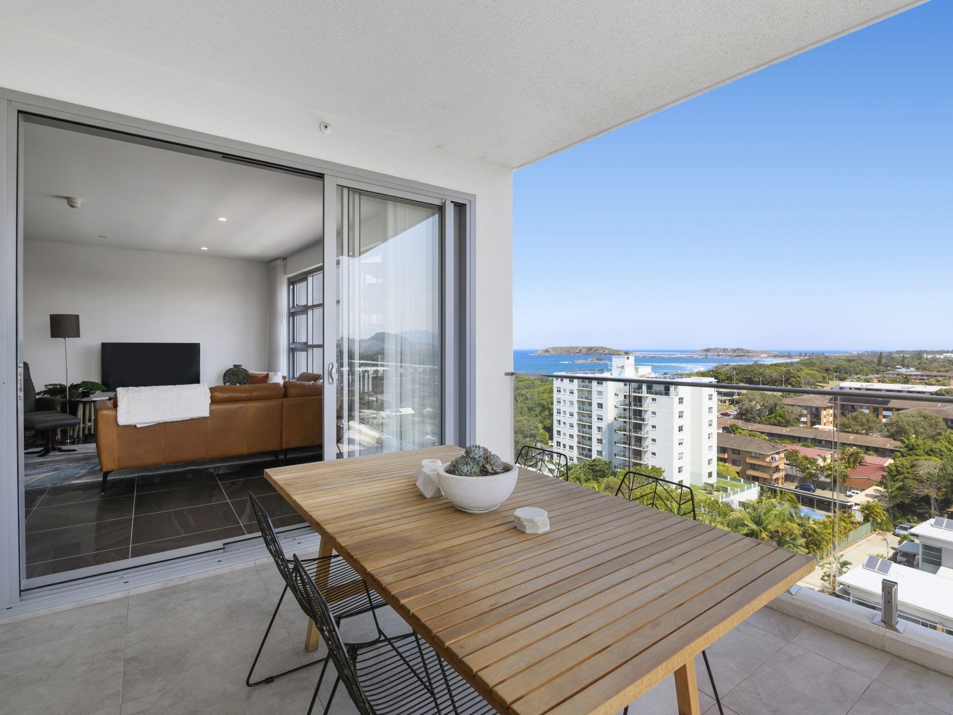 Sub Penthouse With Ocean, Island and Harbour Views of Coffs Harbour