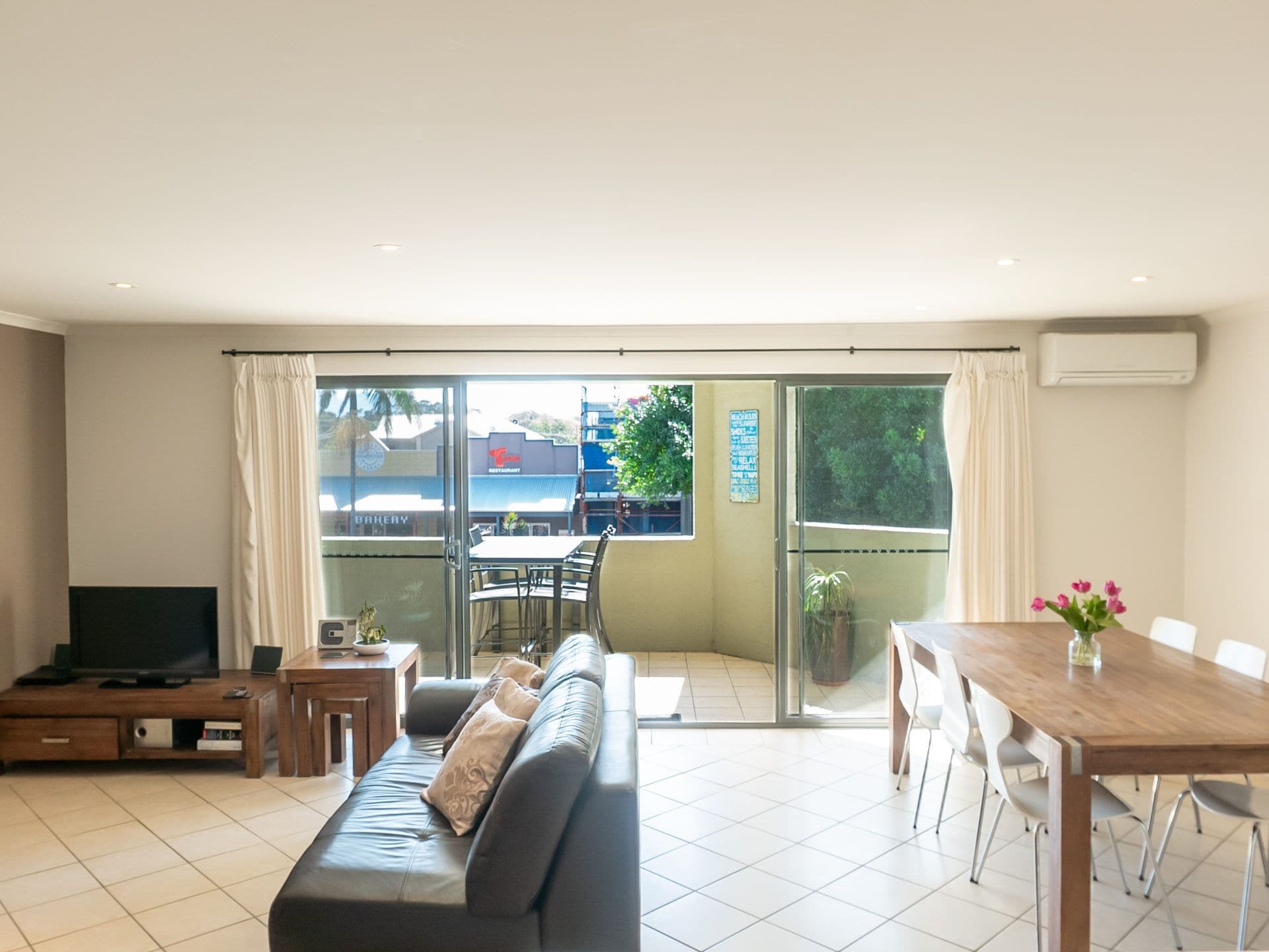 Modern Unit in the Heart of Sawtell!
