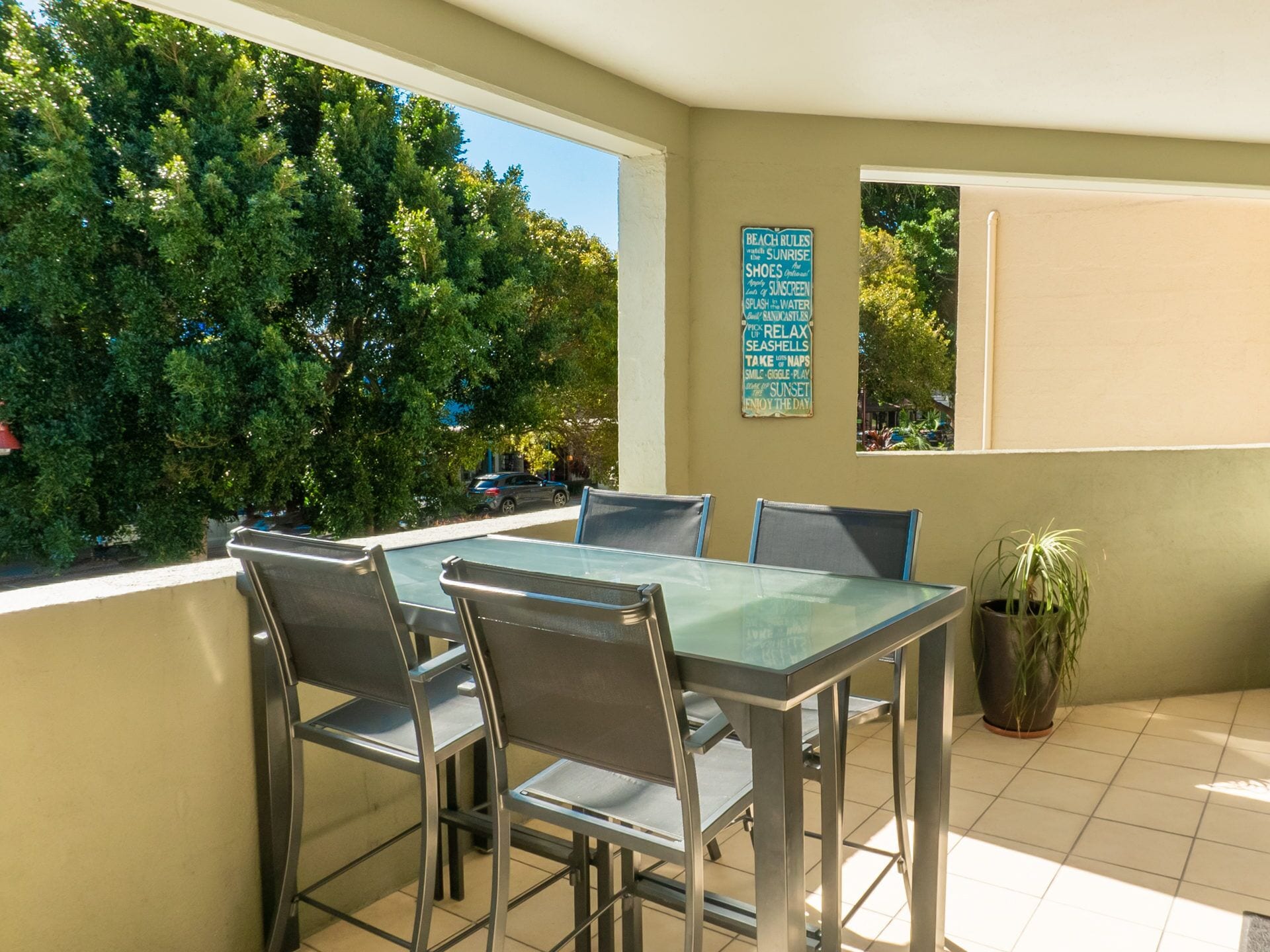 Modern Unit in the Heart of Sawtell!