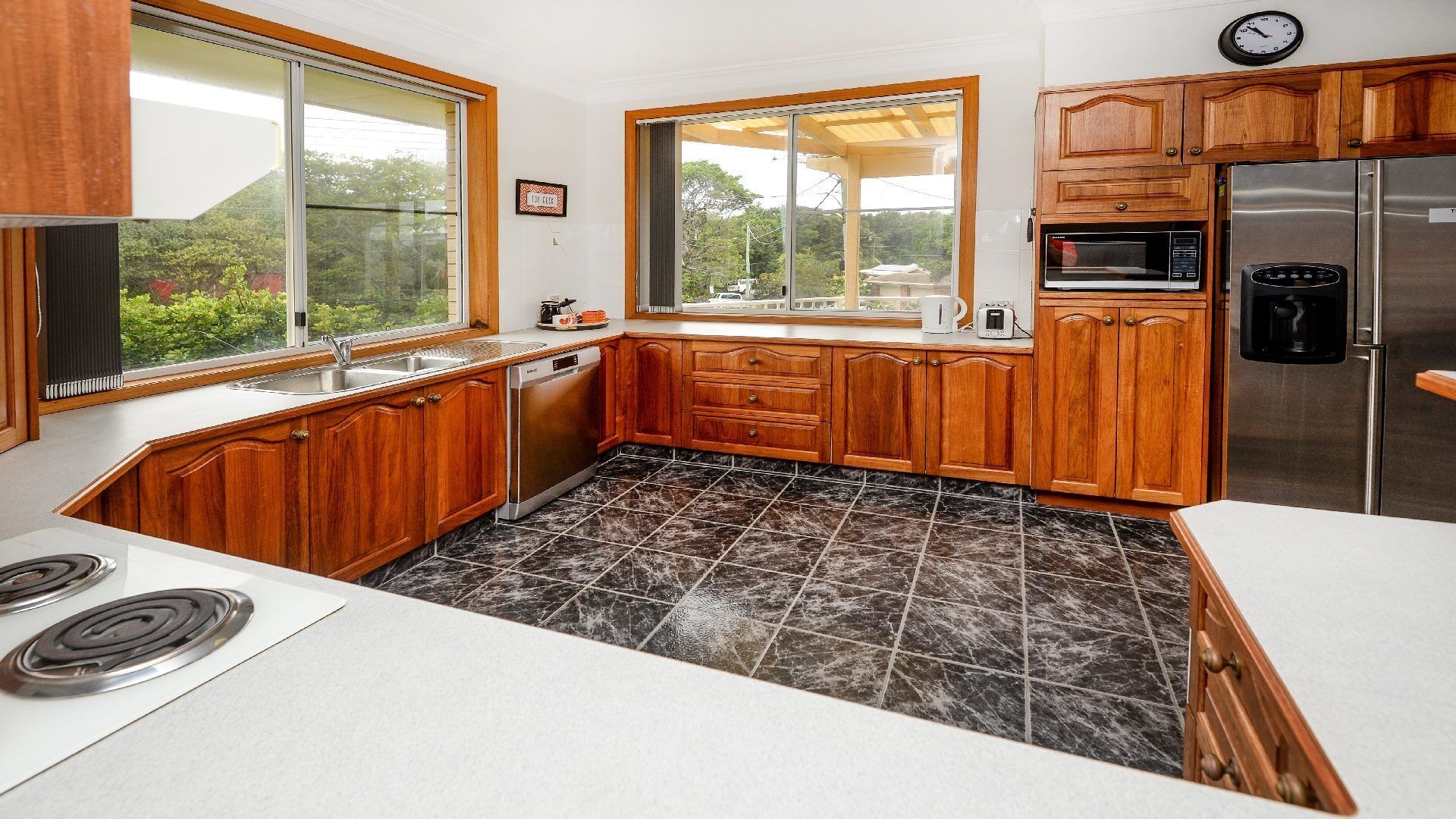 Townhouse 2 Minutes From the Beach!