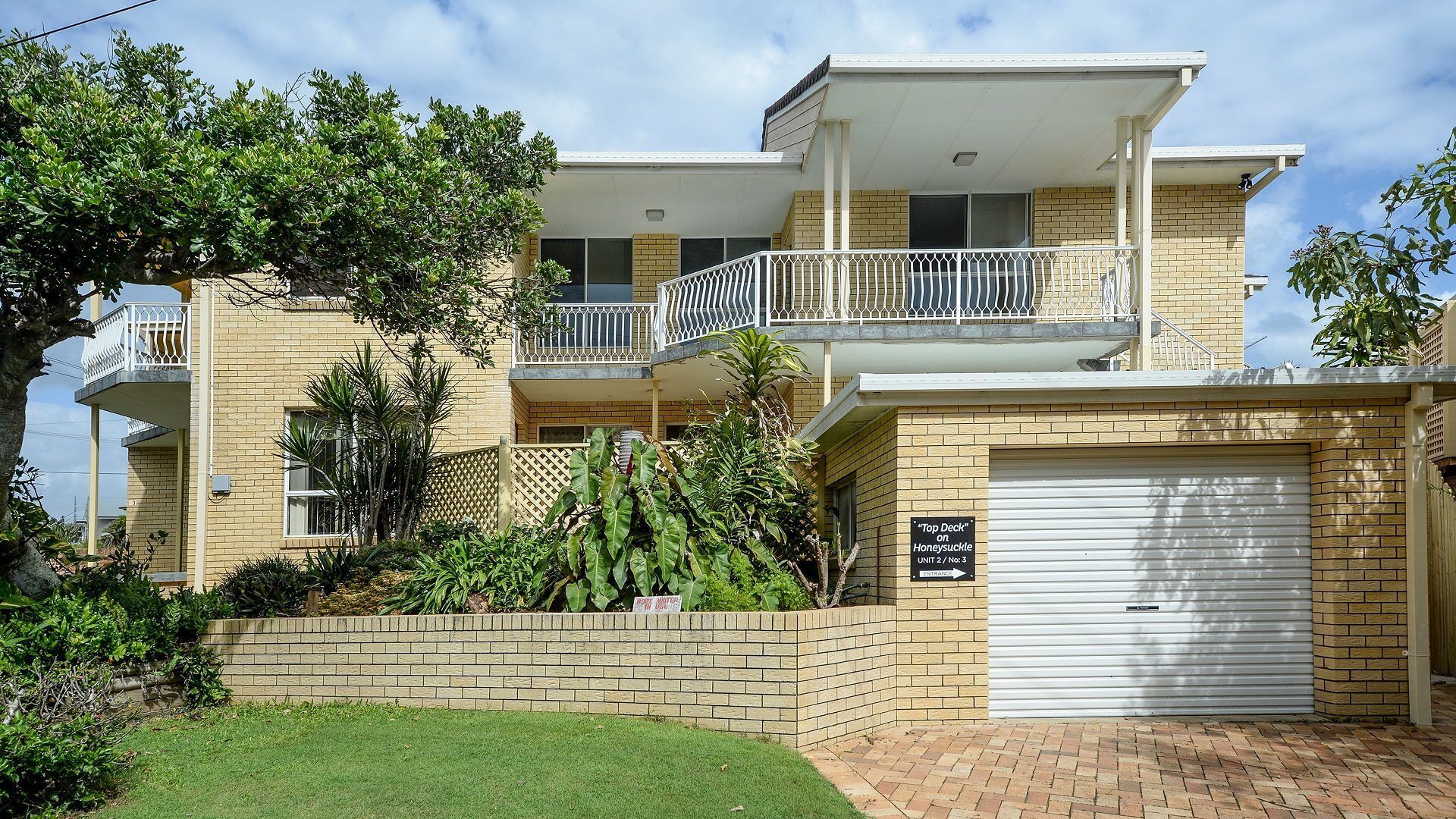 Townhouse 2 Minutes From the Beach!