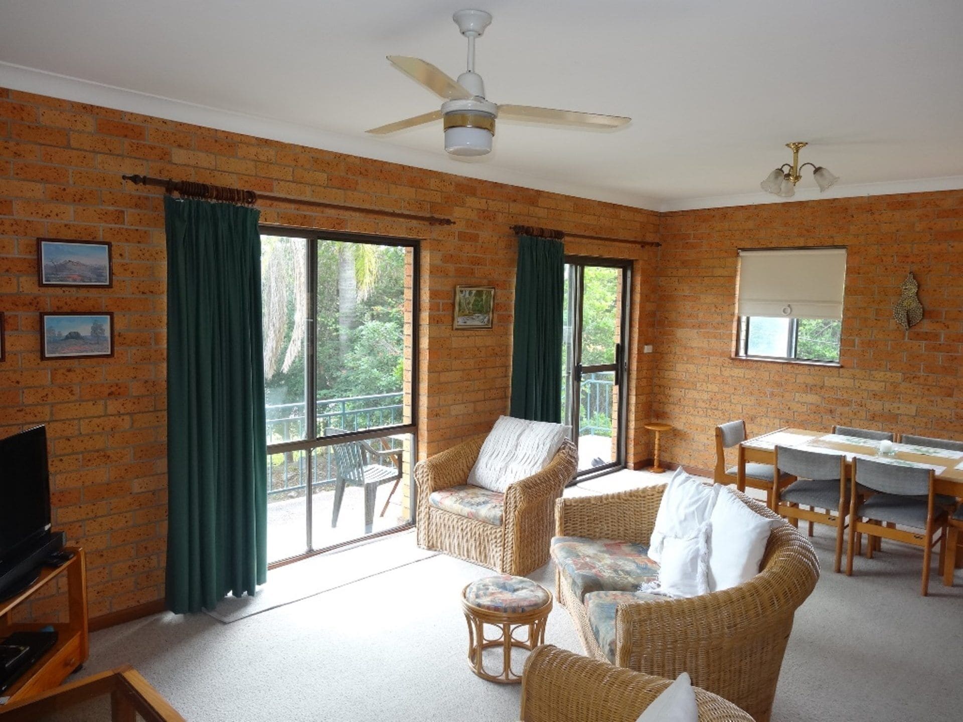 Sawtell, Unit, Garage,