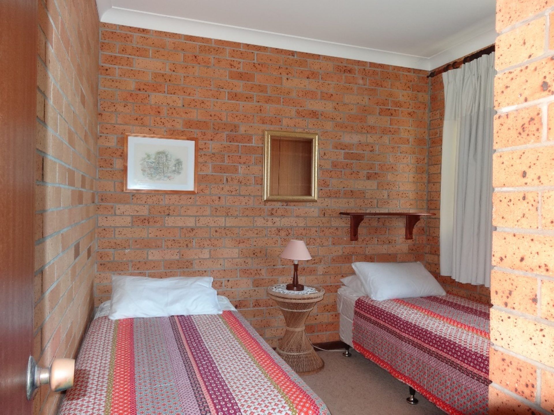 Sawtell, Unit, Garage,