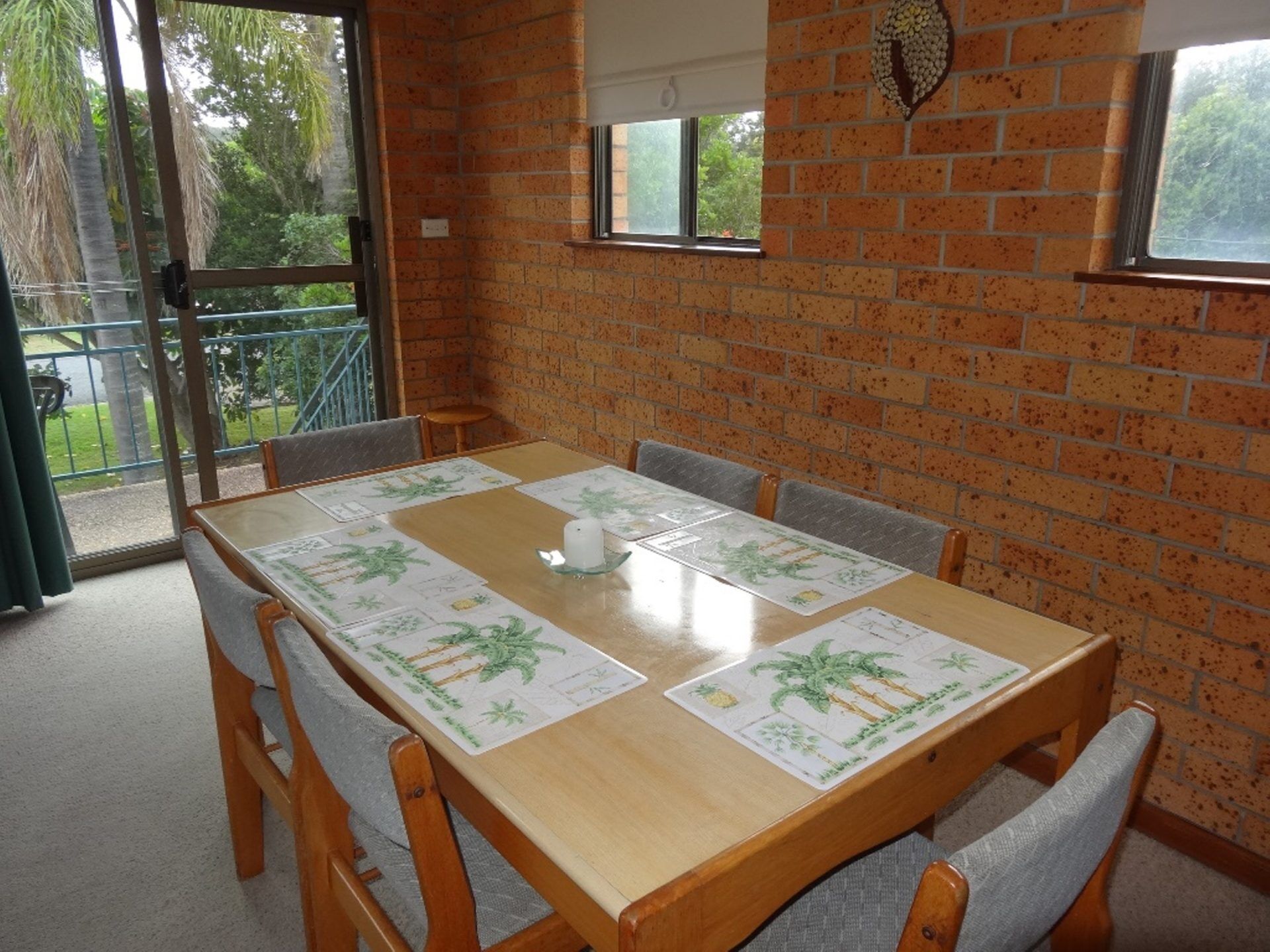 Sawtell, Unit, Garage,