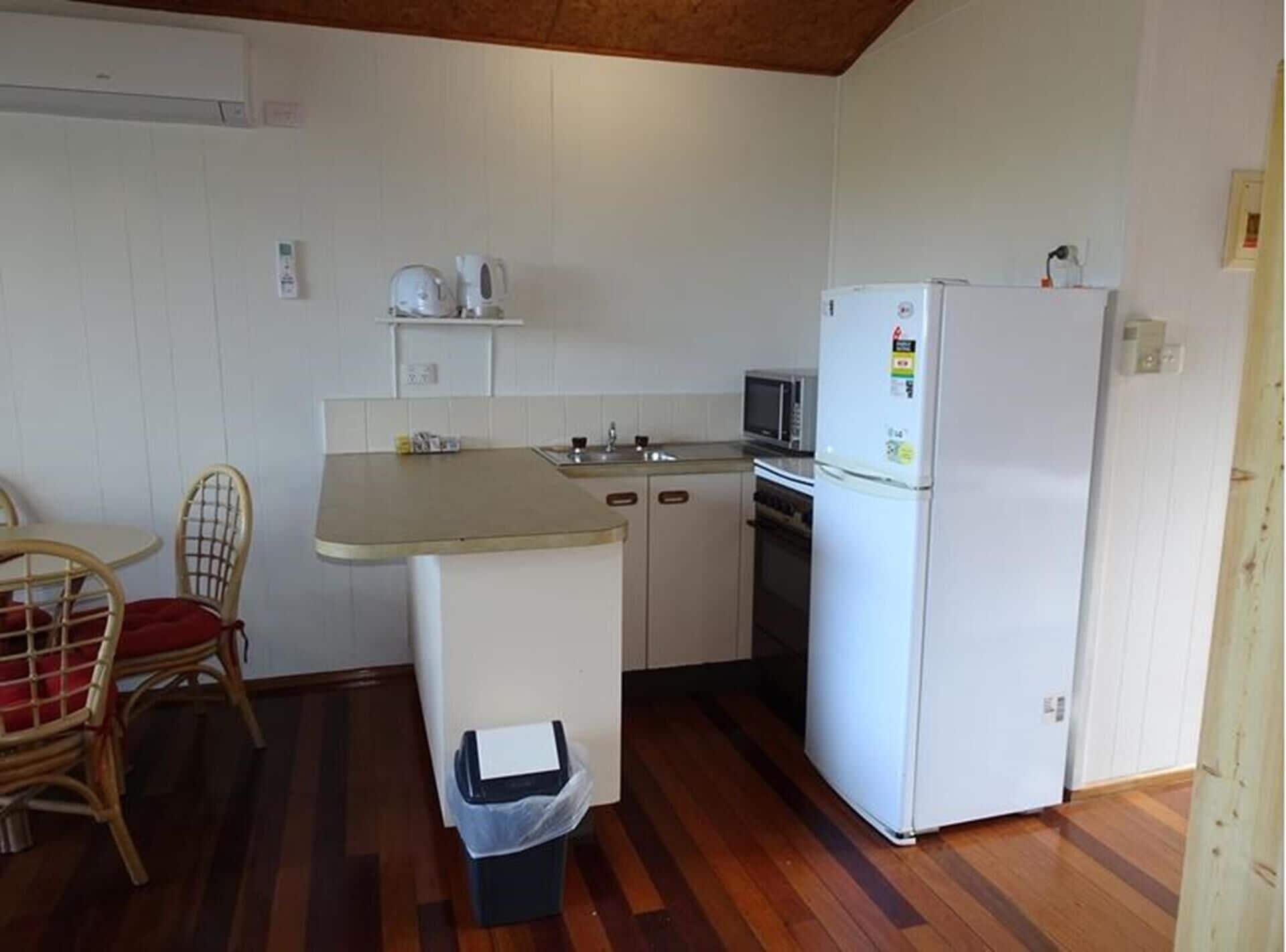 Korora Palms - Self Contained Bure